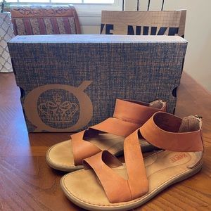 Born sandals high rise ankle dress sandal! Size 8